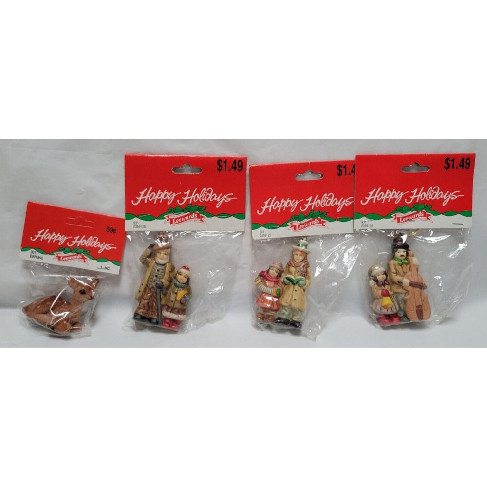 Lot of 4 Vintage Leewards Christmas Holiday Figures - Carolers and a Deer